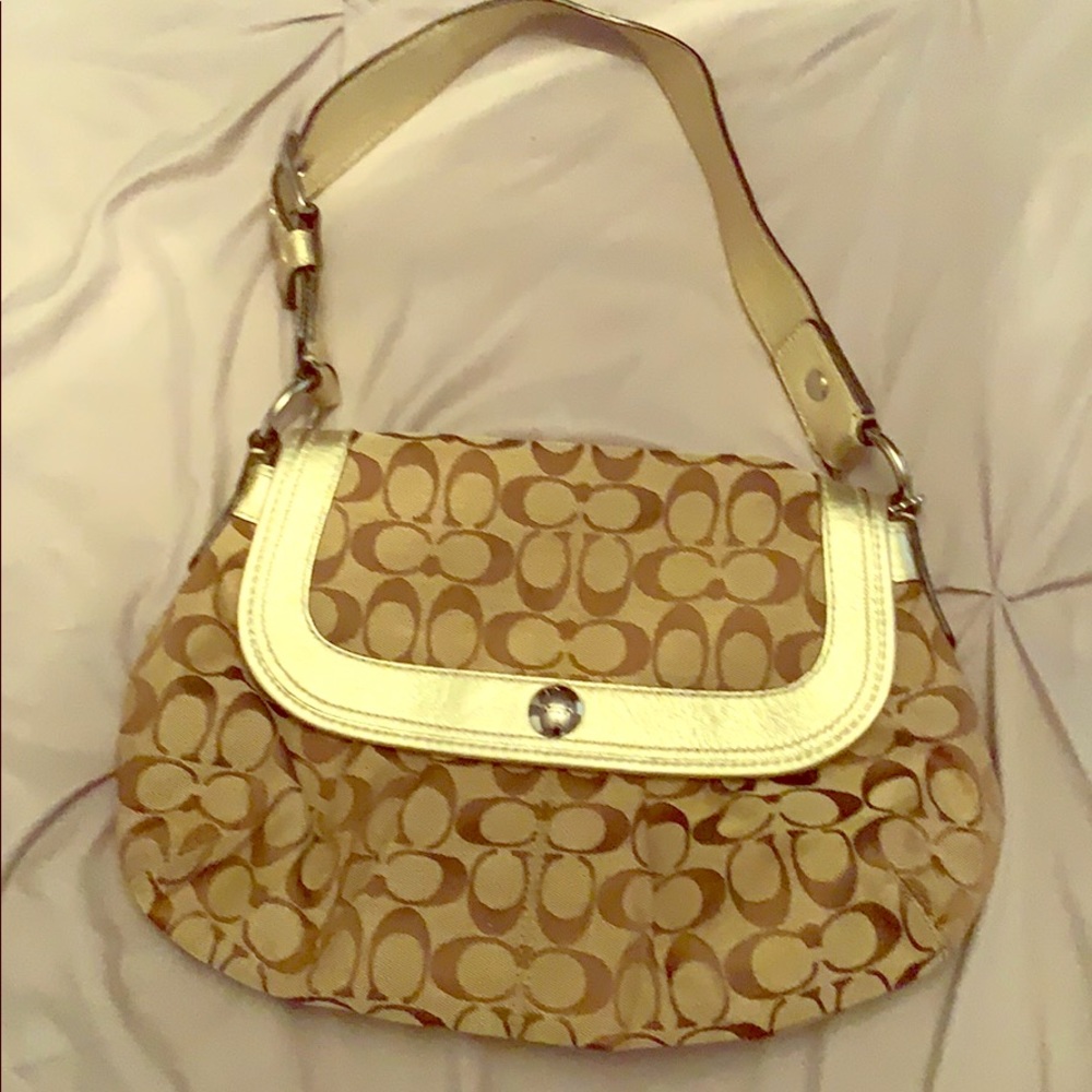 Coach handbag signature soho purse